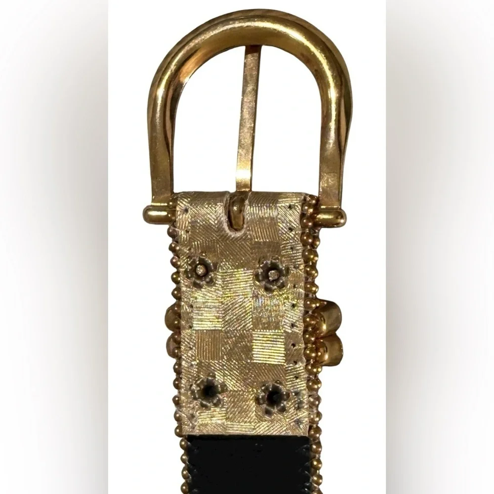 Elite Accessories gold vintage metallic checkerboard belt, size S.